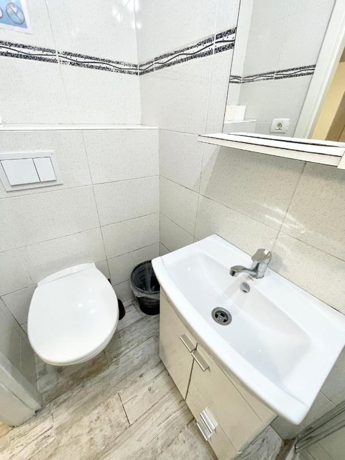 Metropolitan Retreat Apartment Bucharest Exterior photo
