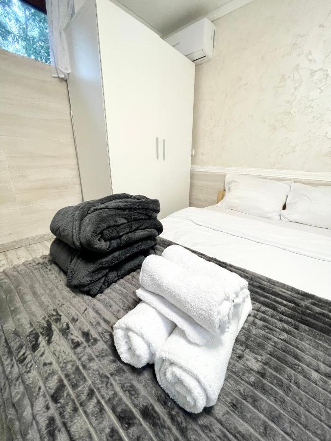 Metropolitan Retreat Apartment Bucharest Exterior photo